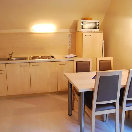 Doppelhaushaelfte In Auf Hiddensee Apartman Vitte